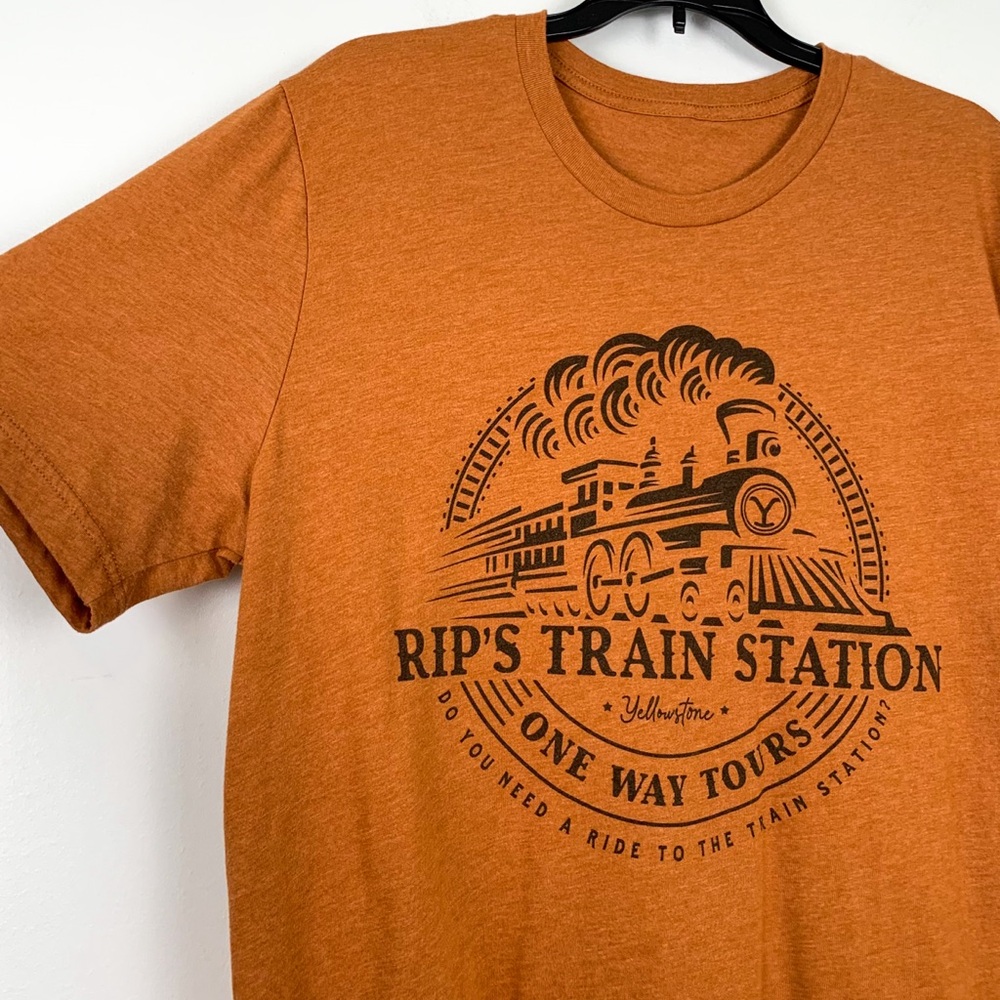 Yellowstone Ripβs Train Station tee rust color unisex tee, menβs large, women XL